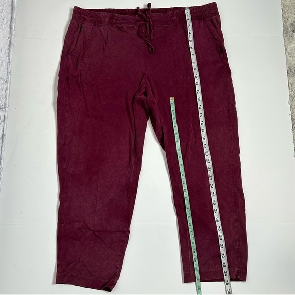 Torrid Relaxed Taper Stretch Challis High-Rise Tie-Front Pant - Picture 15 of 16